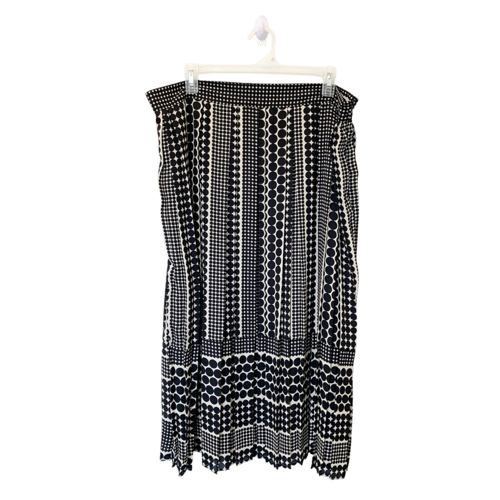 WHO WHAT WEAR | A-Line Pleated Polka Dot Skirt Side Zipper Size 16